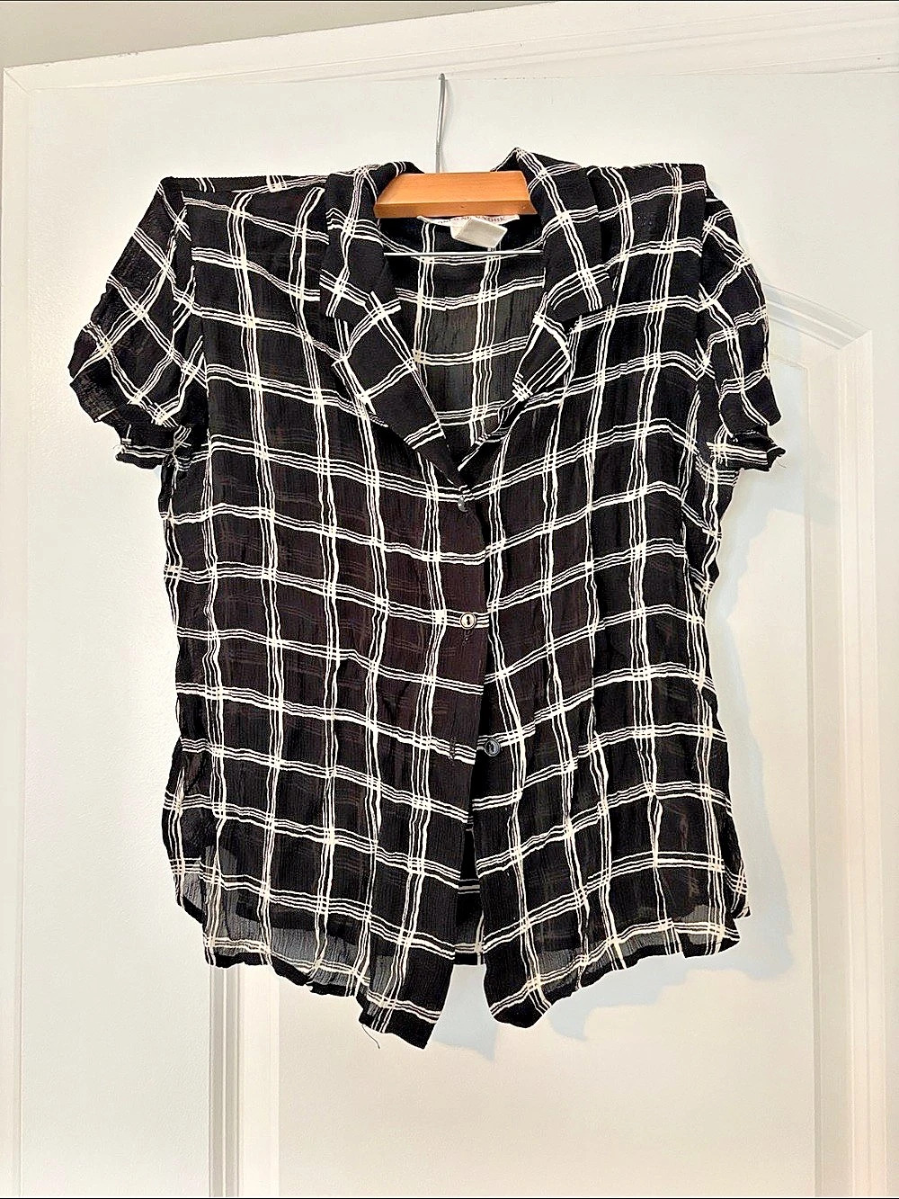 Sheer Jones New York Plaid Button Front Blouse Black & White Size 4 Like New